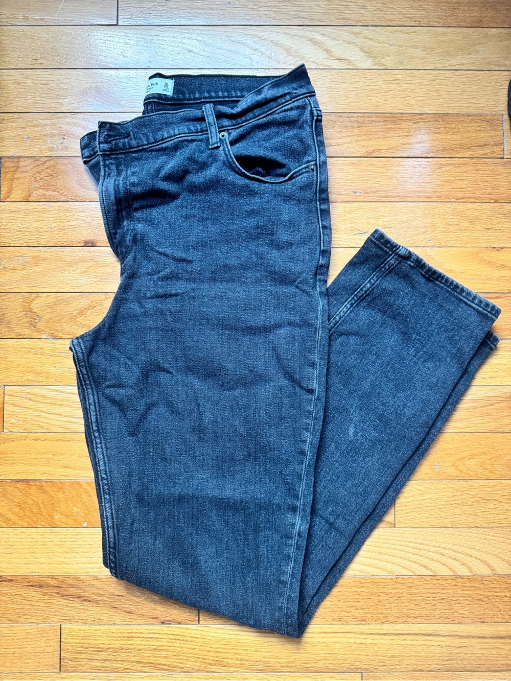 Abercrombie & Fitch ‘The ‘90s Slim Straight Ultra High Rise Jean in LONG - Picture 7 of 7